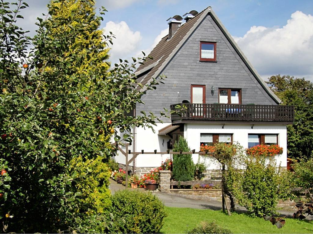 Apartment In Langewiese Sauerland With Garden Вінтерберг Екстер'єр фото